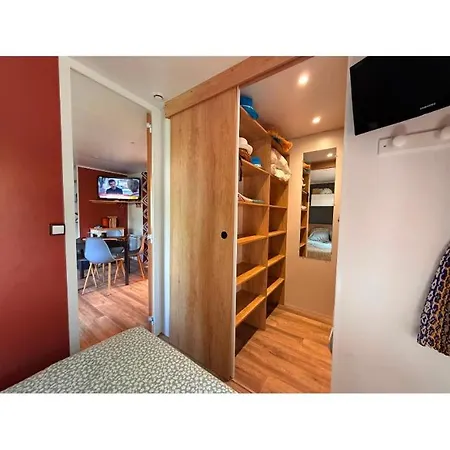 Mobil-home Camping *